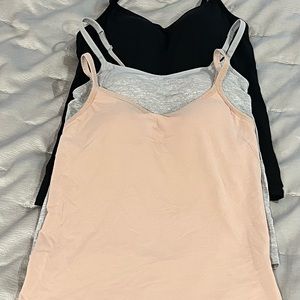 Uniqlo AIRism camisole with bra shelf Set of 3 Black Gray Beige
